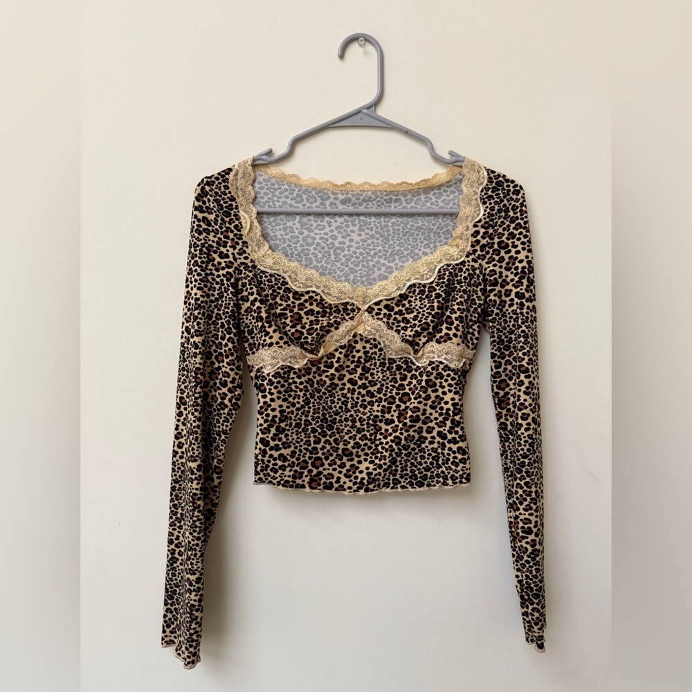 Sexy Cheetah print and lace top
